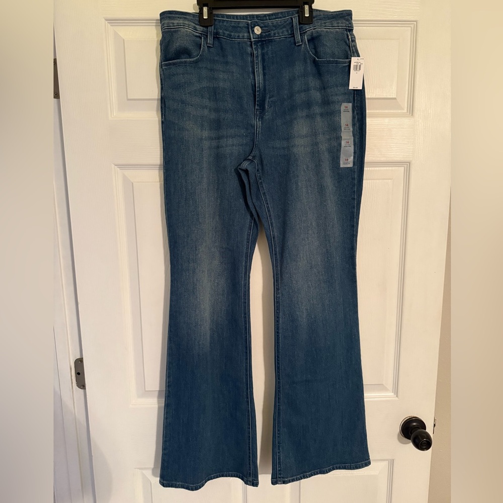 Old Navy High Rise Flare Jean